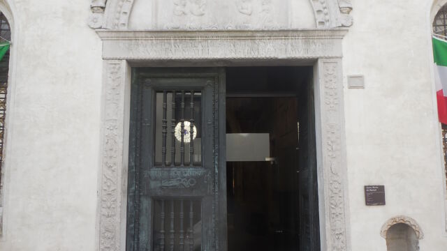San Vito al Tagliamento, portale del Pilacorte (1493) Oratorio dei Battuti