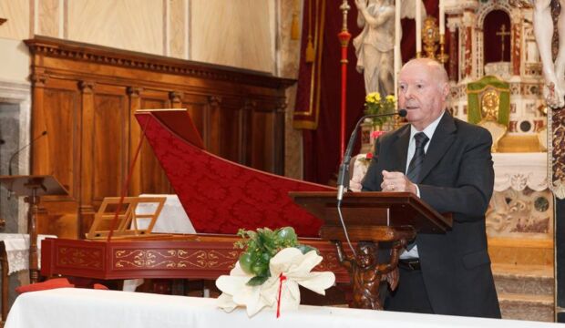 Il prof. Giuseppe Bergamini presenta l'opera del Pilacorte